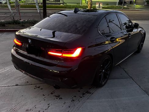 Used 2021 BMW 330i Sedan w/ M Sport Package image 5