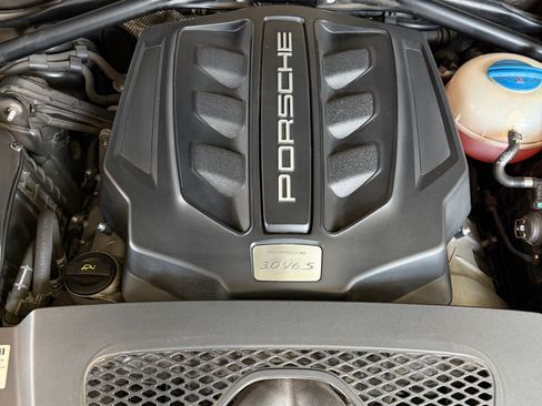 Used 2017 Porsche Macan S AWD/4WD image 29