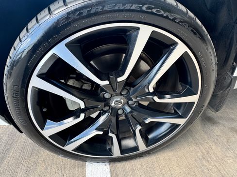 Used 2023 Volvo XC60 B6 Ultimate w/ Protection Package Premier AWD/4WD image 18