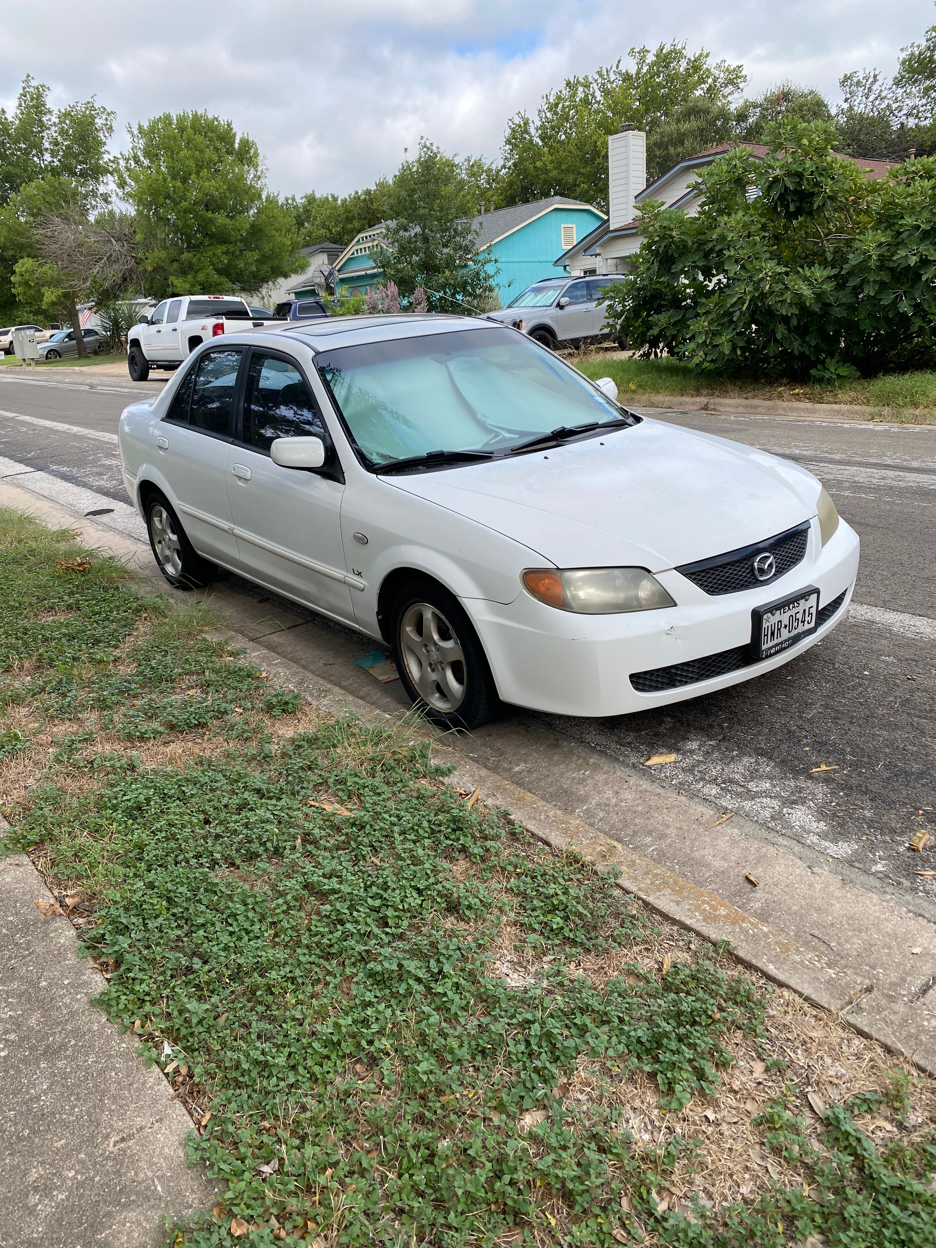 Used 2002 MAZDA Protege FWD image 1