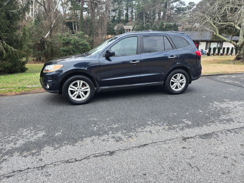 Used 2011 Hyundai Santa Fe Limited w/ Navigation Pkg 4 image 1