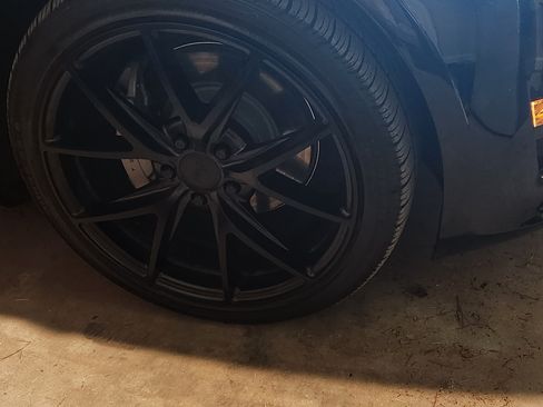 Used 2023 Tesla Model 3 Standard Range image 10