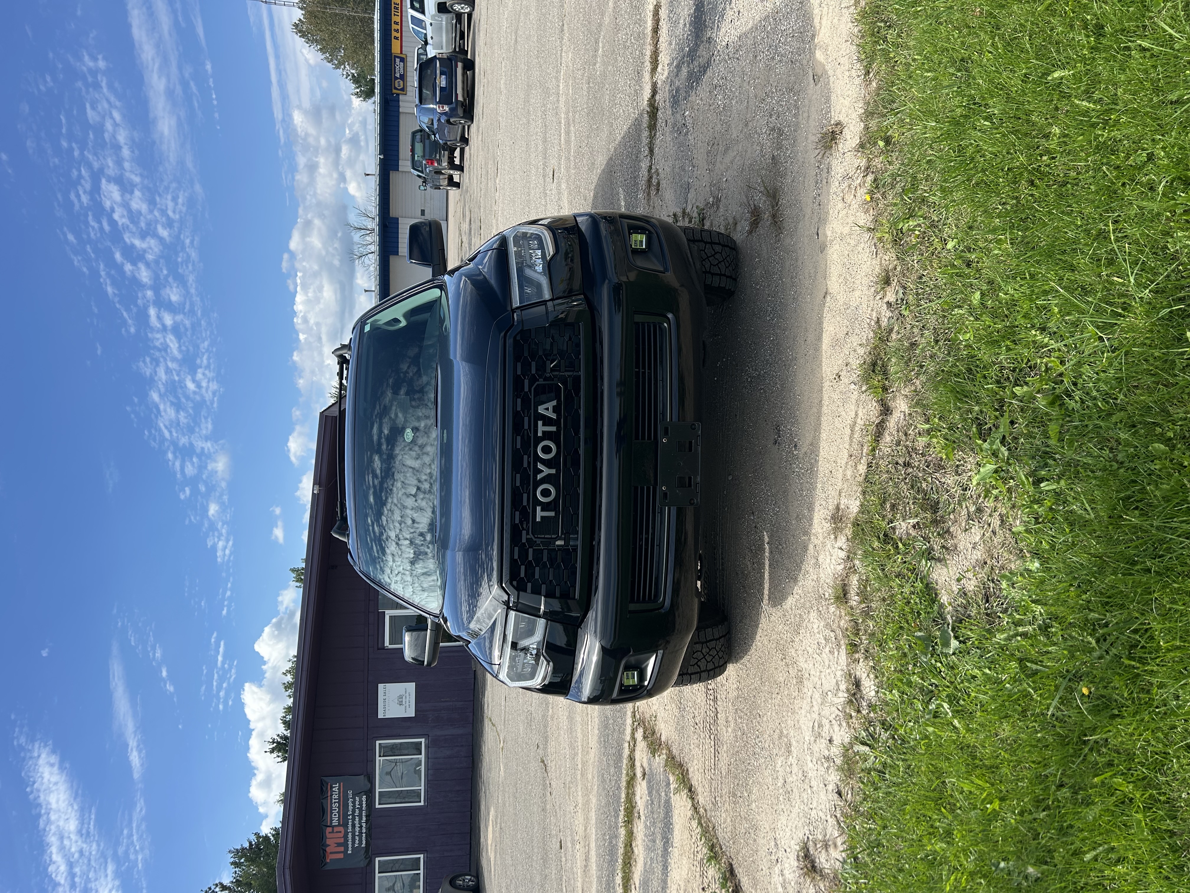 Used 2020 Toyota Sequoia TRD Pro AWD/4WD image 9