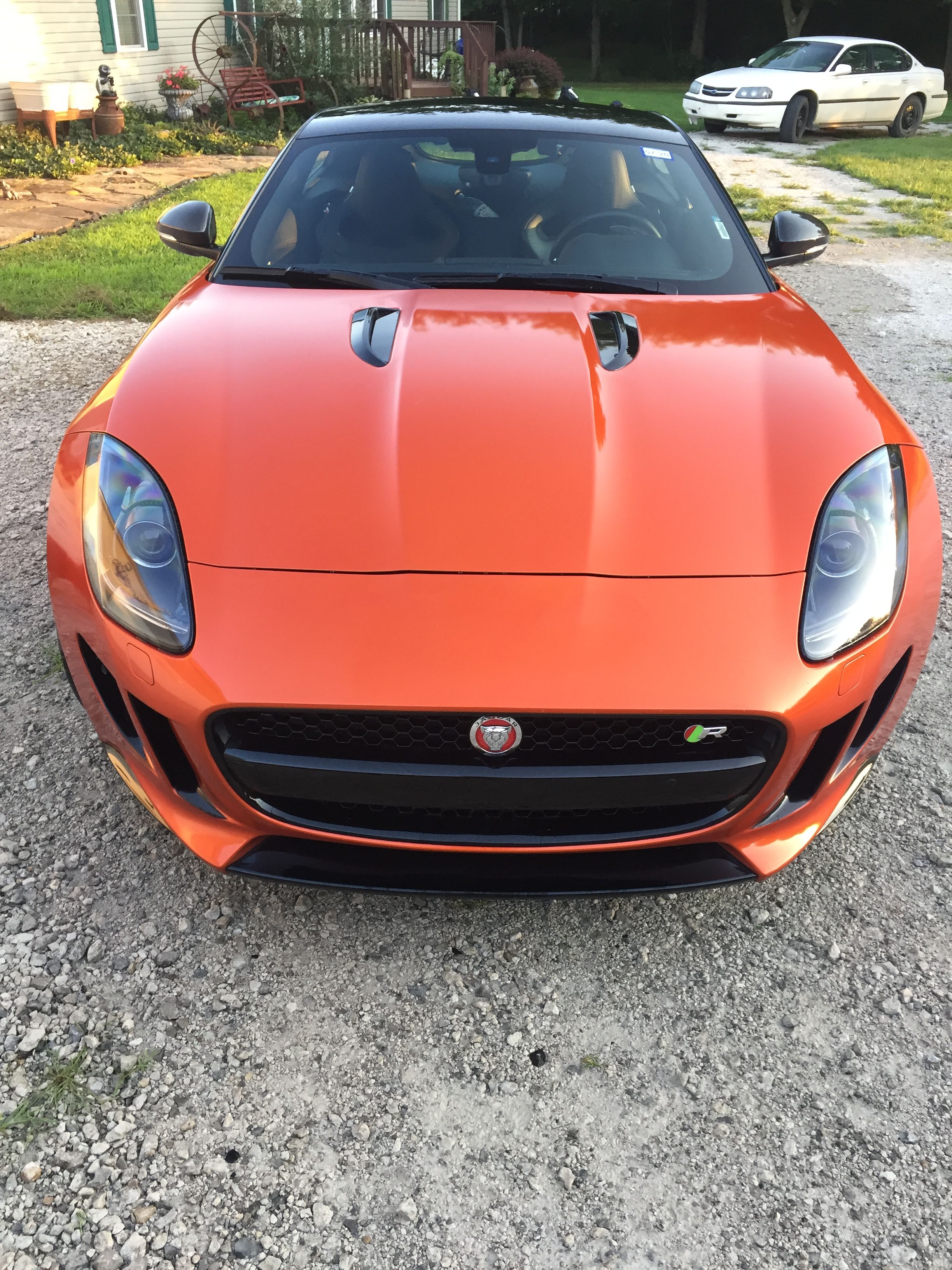 Used 2015 Jaguar F-TYPE R RWD image 5