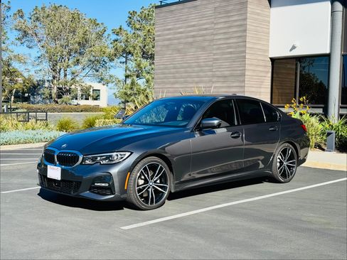 Used 2020 BMW 330i Sedan w/ M Sport Package image 1