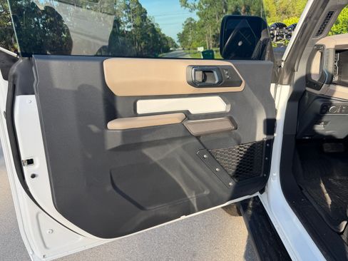 Used 2022 Ford Bronco Wildtrak AWD/4WD image 23