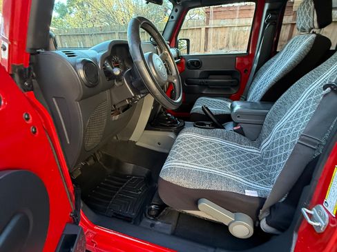 Used 2007 Jeep Wrangler Unlimited X image 8