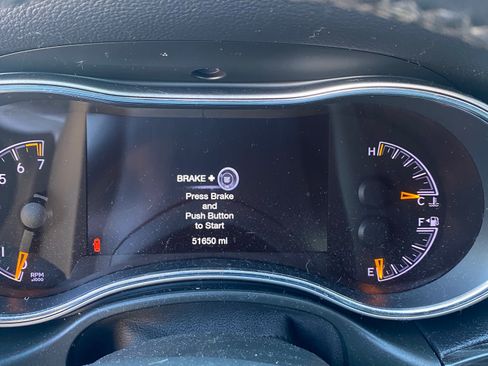 Used 2021 Jeep Grand Cherokee Limited AWD/4WD image 11