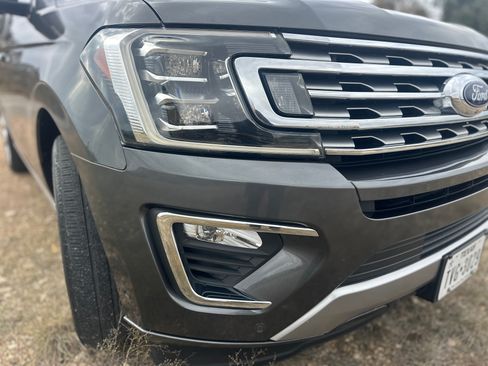Used 2018 Ford Expedition Limited w/ Equipment Group 302A image 8