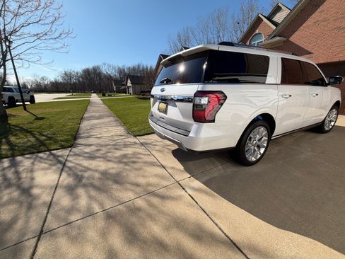 Used 2019 Ford Expedition Max Limited w/ Equipment Group 302A image 5