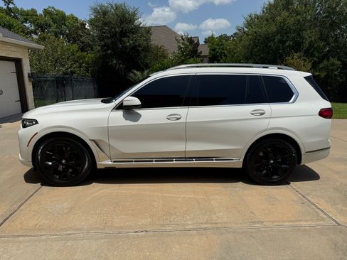 Used 2020 BMW X7 xDrive40i w/ Executive Package AWD/4WD image 4