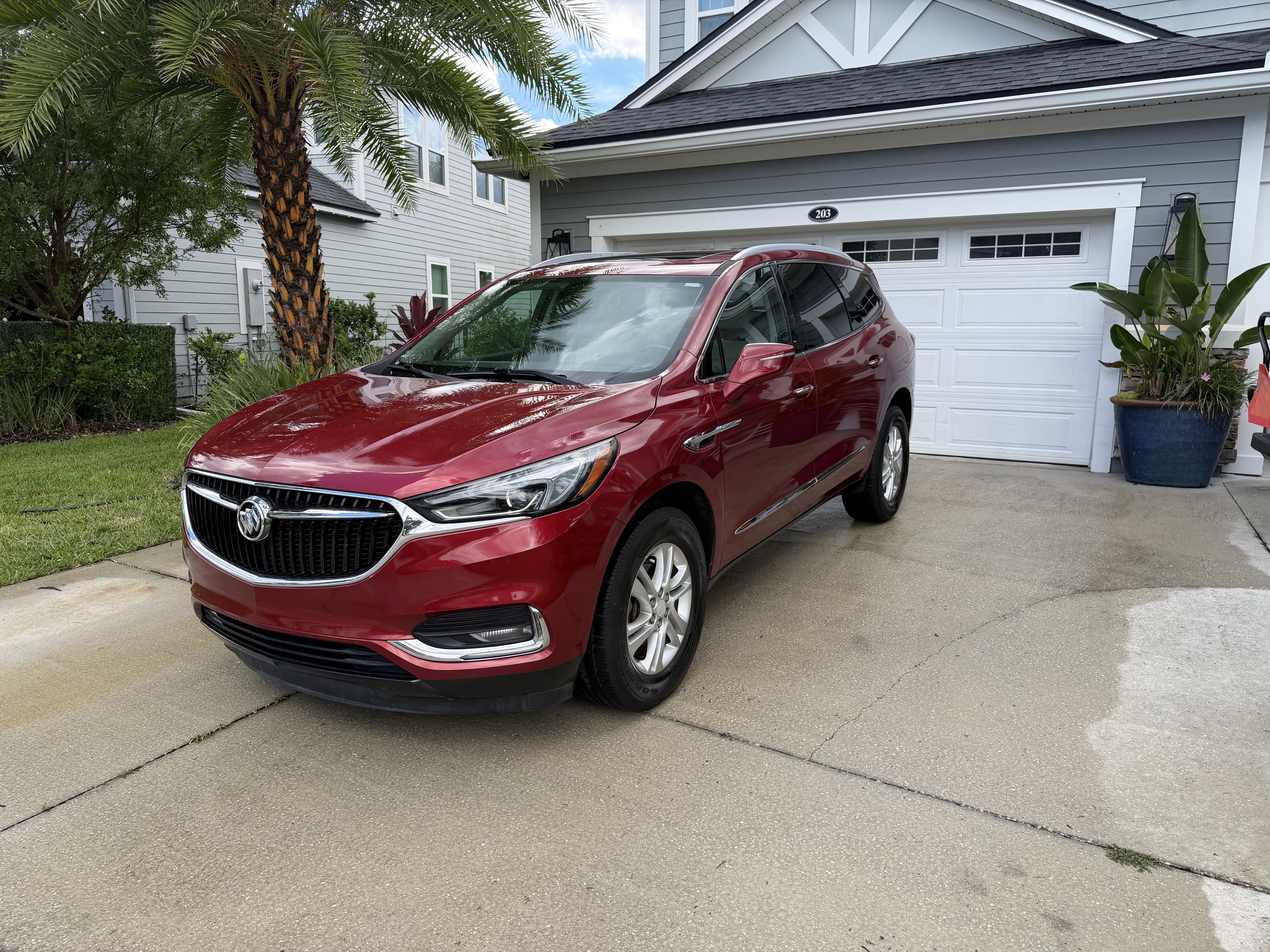 Used 2020 Buick Enclave Essence w/ Sound and Sites Package FWD image 10
