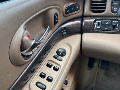 Used 2005 Buick Le Sabre Limited w/ Celebration Edition Package image 13