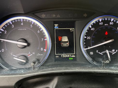 Used 2017 Toyota Highlander XLE image 10