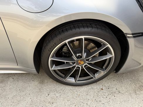 Used 2020 Porsche 911 Carrera 4S image 19