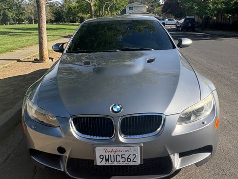 Used 2011 BMW M3 Convertible w/ Convenience Pkg RWD image 9