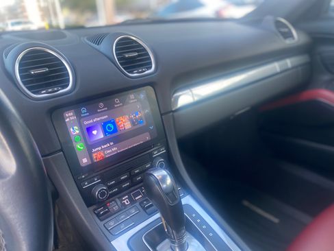 Used 2019 Porsche 718 Cayman S image 10