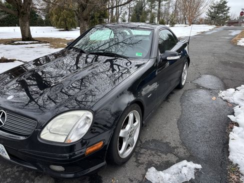 Used 2003 Mercedes-Benz SLK 320 image 2