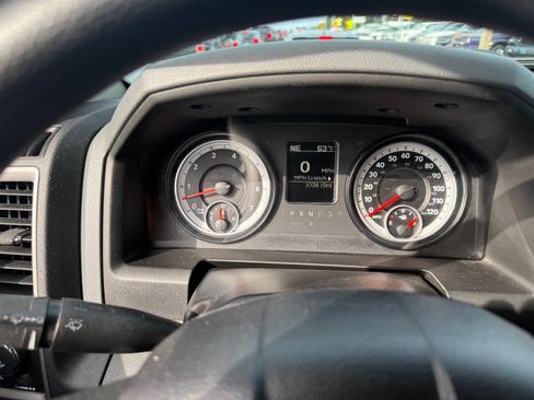 Used 2015 RAM 1500 Express AWD/4WD image 17