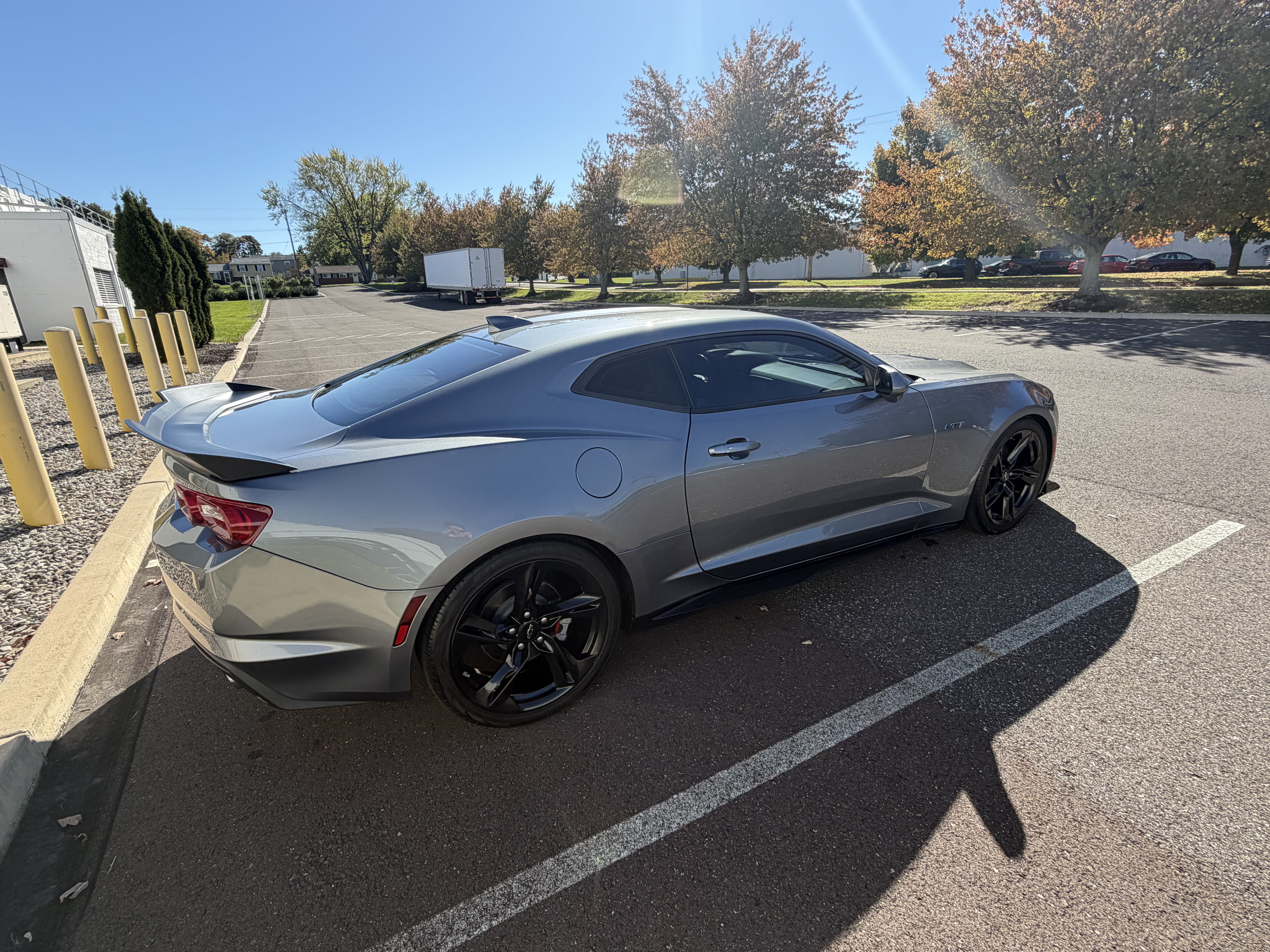 Used 2021 Chevrolet Camaro LT RWD image 6