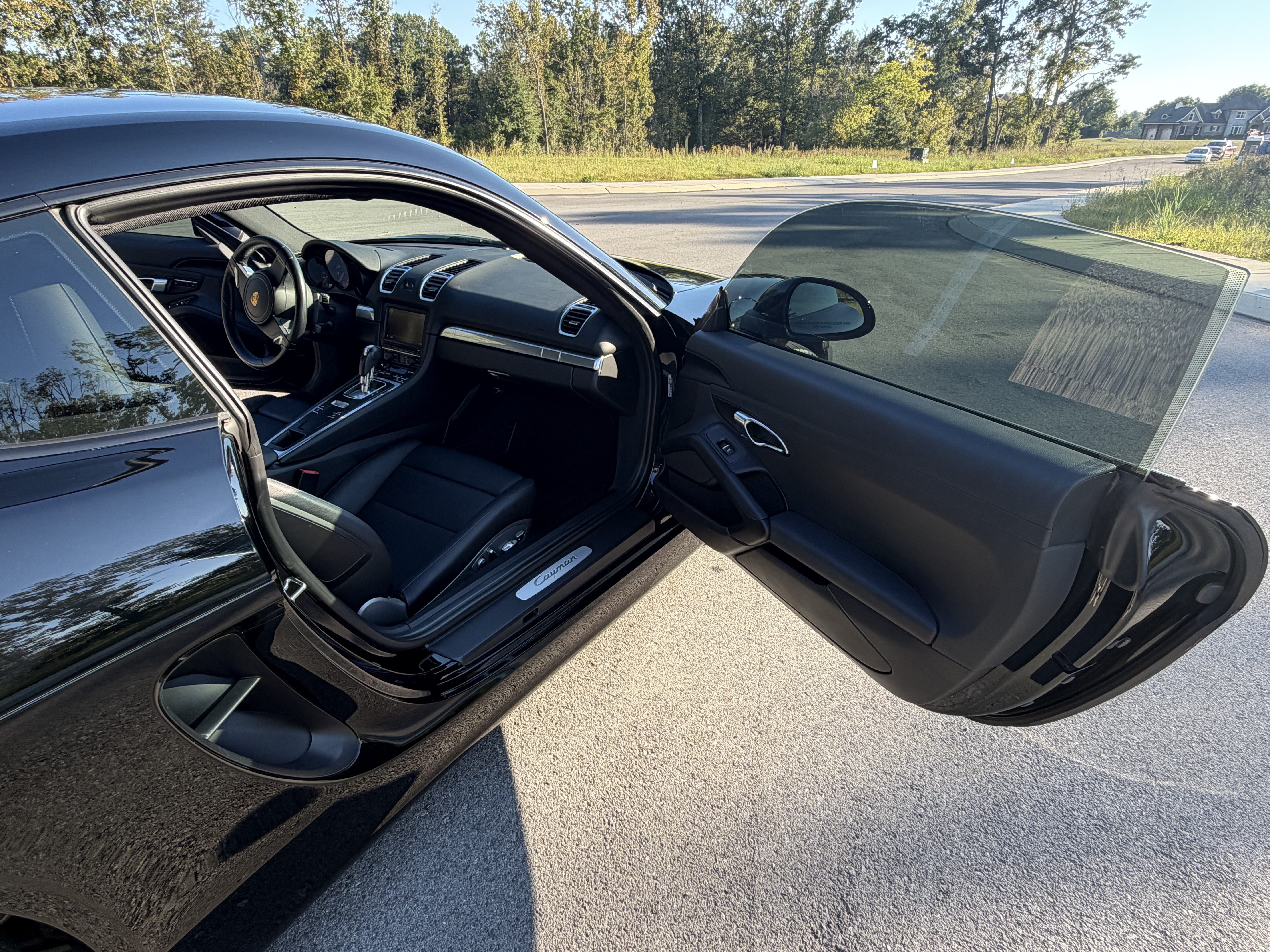 Used 2016 Porsche Cayman RWD image 17