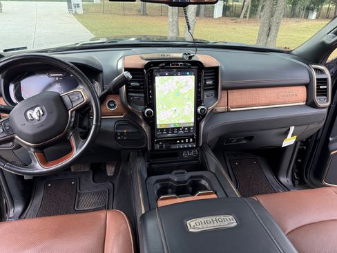 Used 2024 RAM 2500 Limited w/ Towing Technology Group image 14