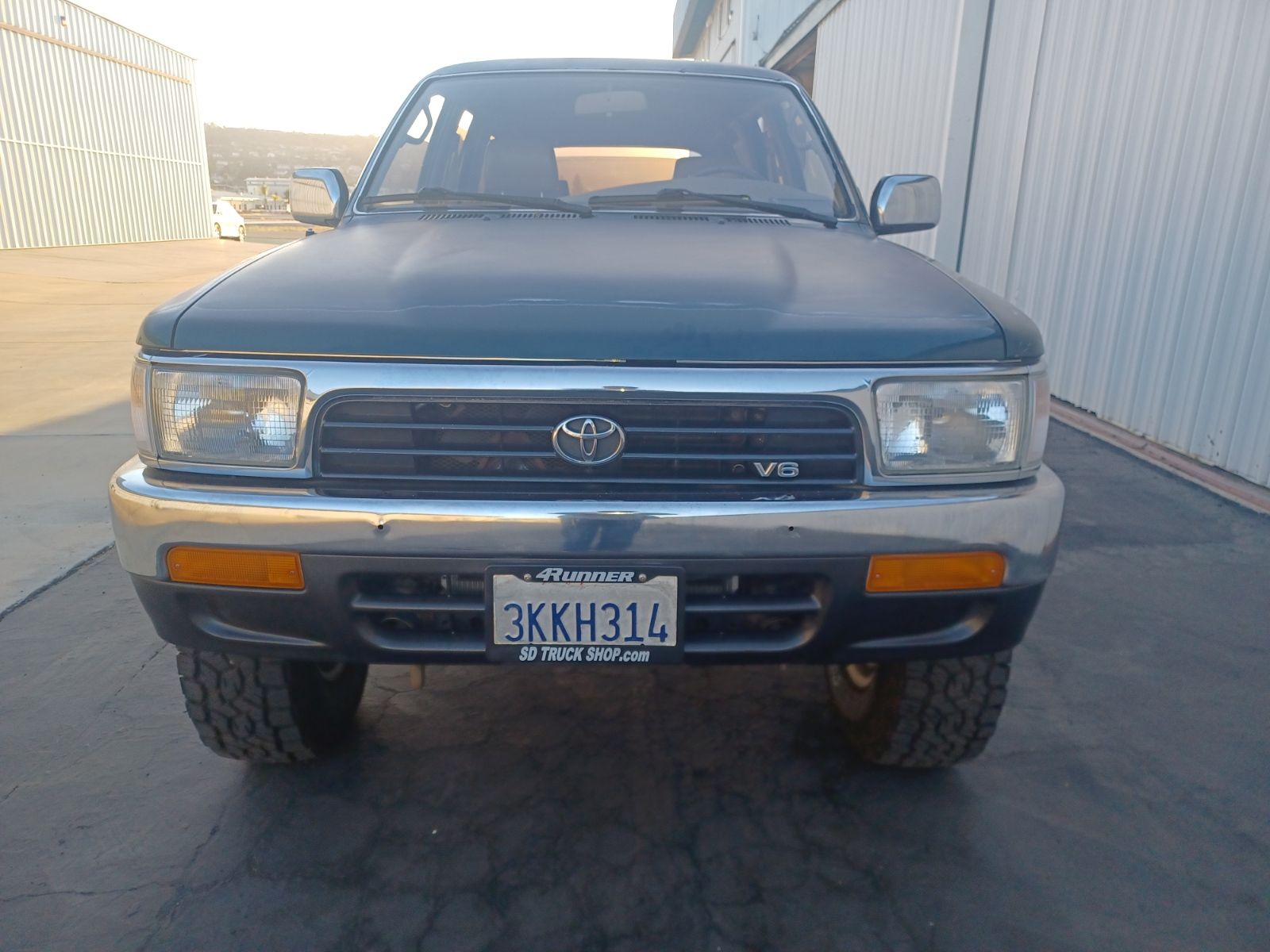 Used 1995 Toyota 4Runner SR5 AWD/4WD image 4