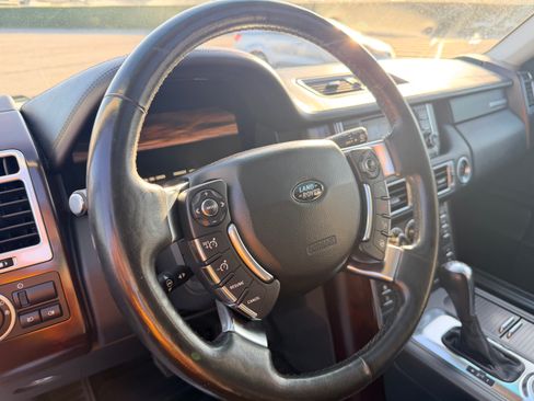 Used 2010 Land Rover Range Rover HSE AWD/4WD image 18