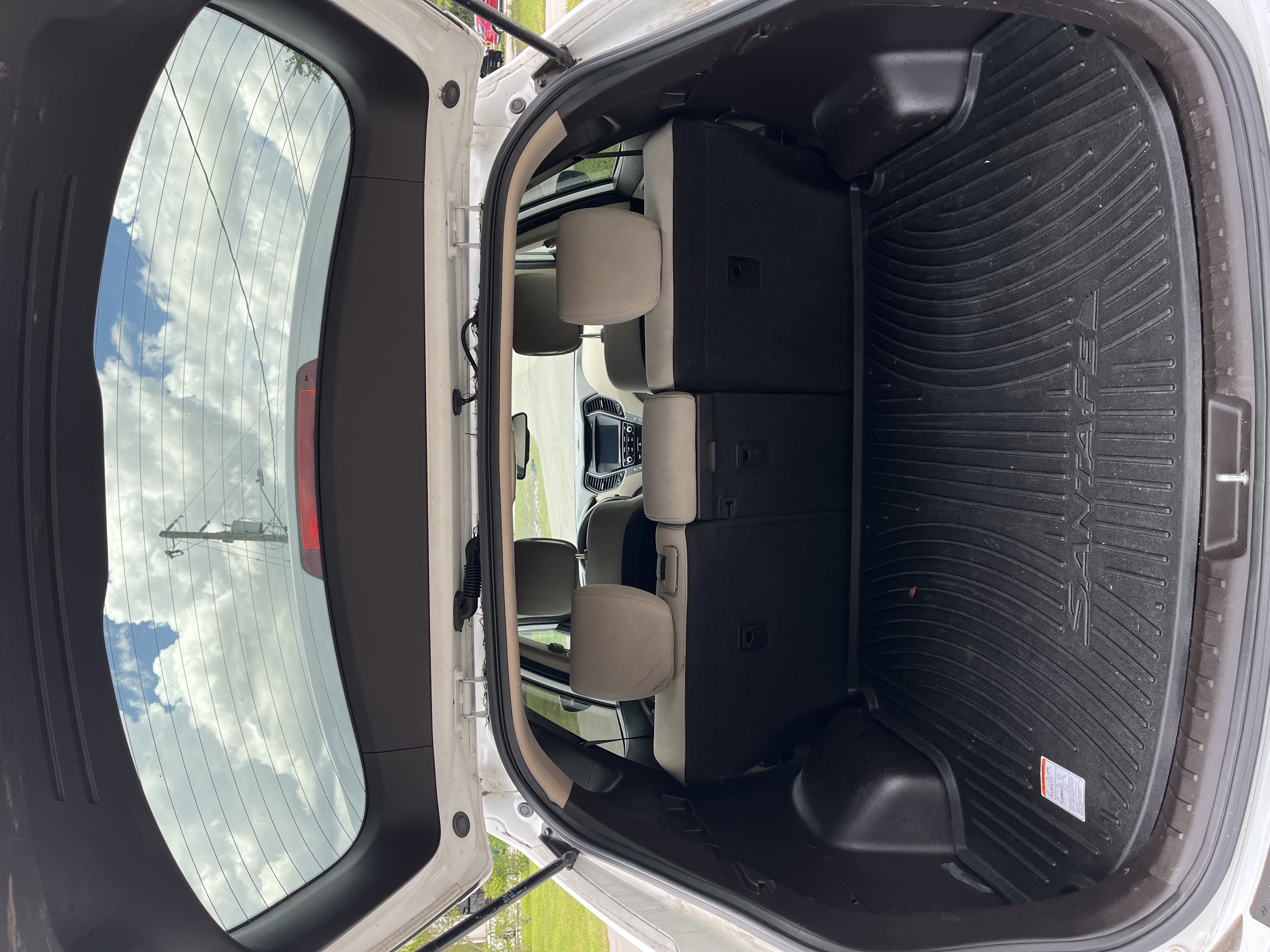 Used 2017 Hyundai Santa Fe Sport FWD image 11