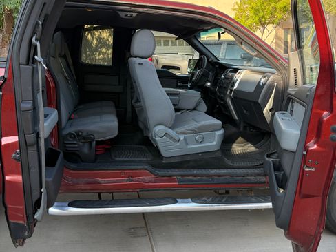 Used 2014 Ford F150 XLT AWD/4WD image 8