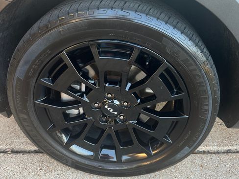 Used 2022 Kia Telluride SX w/ SX Prestige Package AWD/4WD image 23