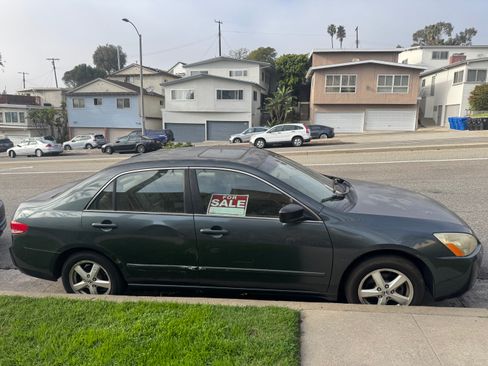 Used 2004 Honda Accord EX image 1