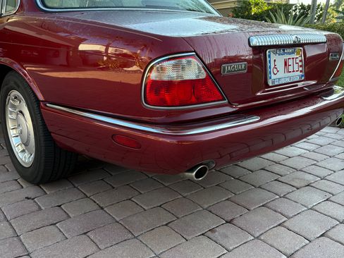 Used 2000 Jaguar XJ Vanden Plas image 30