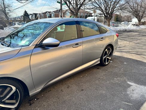 Used 2019 Honda Accord Sport image 5