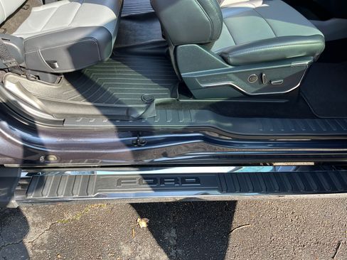 Used 2021 Ford F150 Lariat w/ Equipment Group 502A High image 29