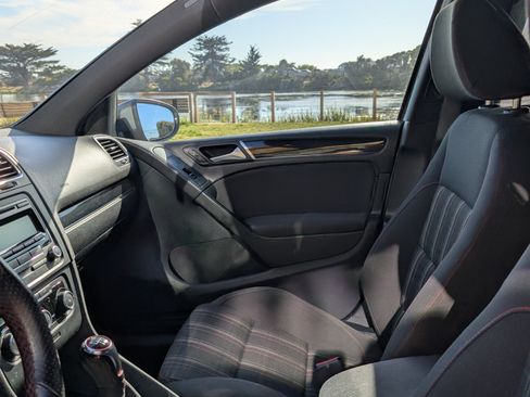 Used 2012 Volkswagen GTI 4-Door image 9