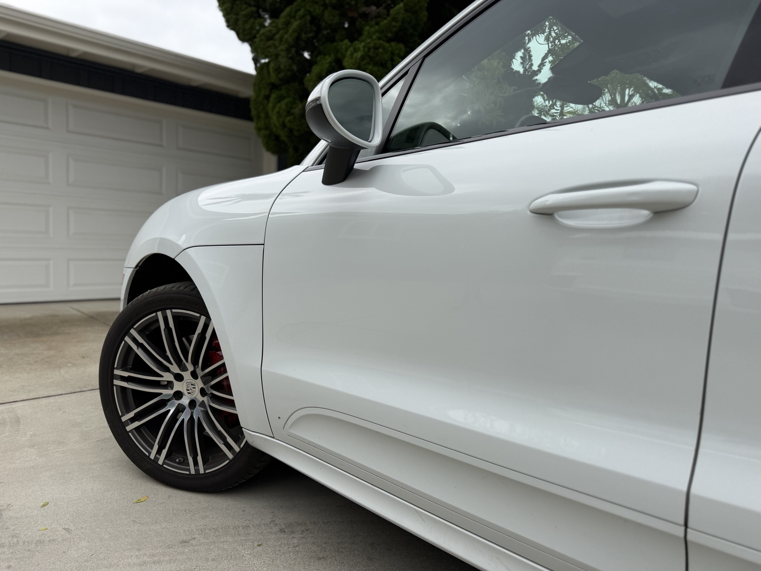 Used 2018 Porsche Macan Turbo AWD/4WD image 5