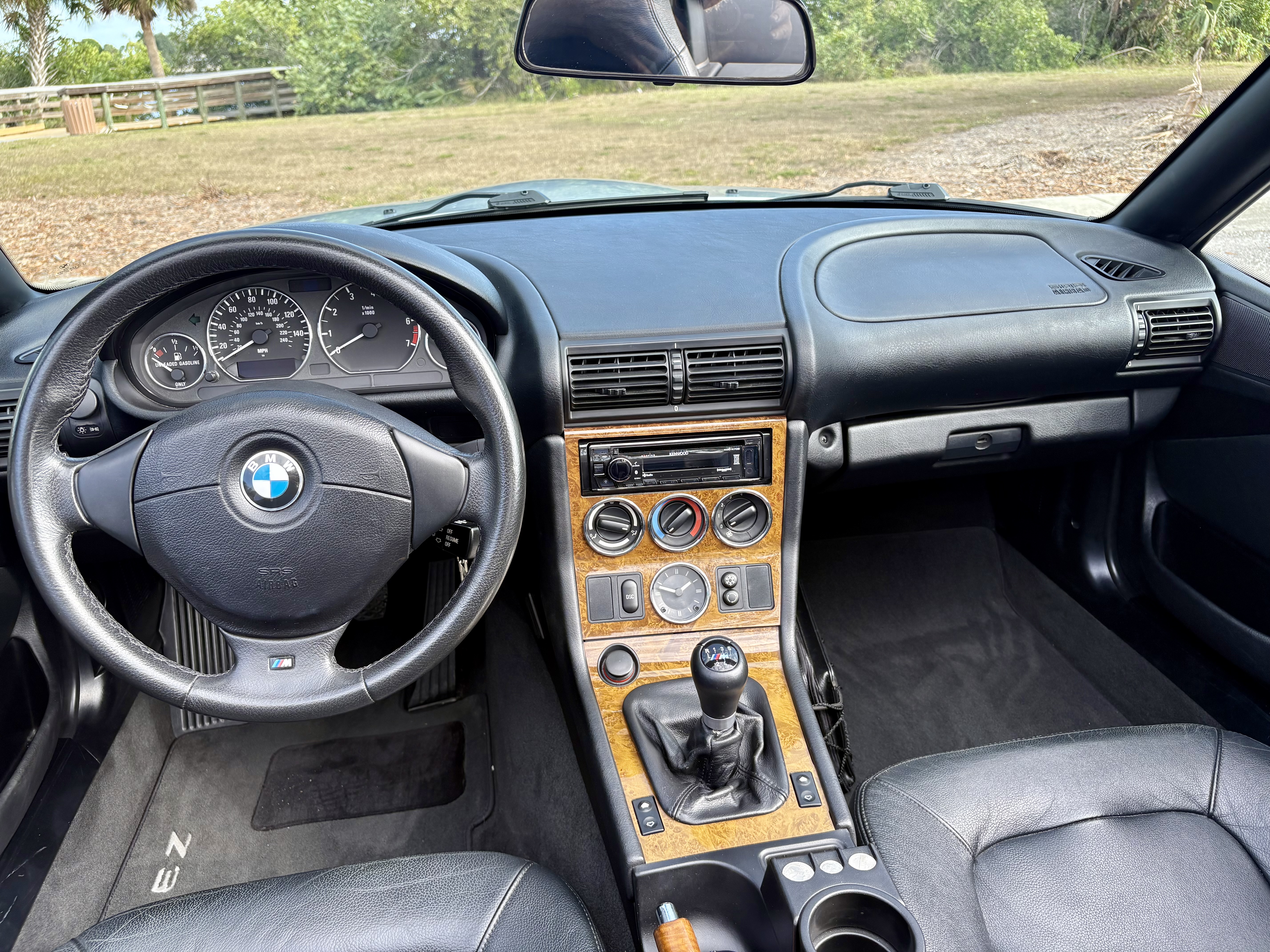 Used 2001 BMW Z3 3.0i RWD image 12