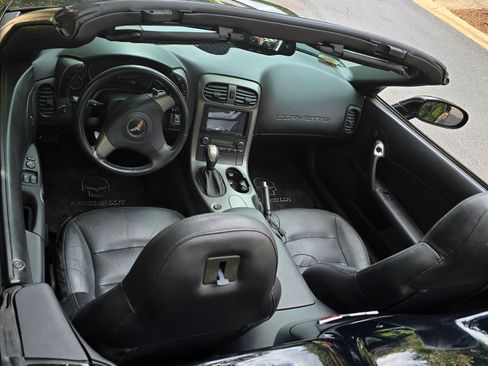 Used 2007 Chevrolet Corvette Convertible RWD image 8