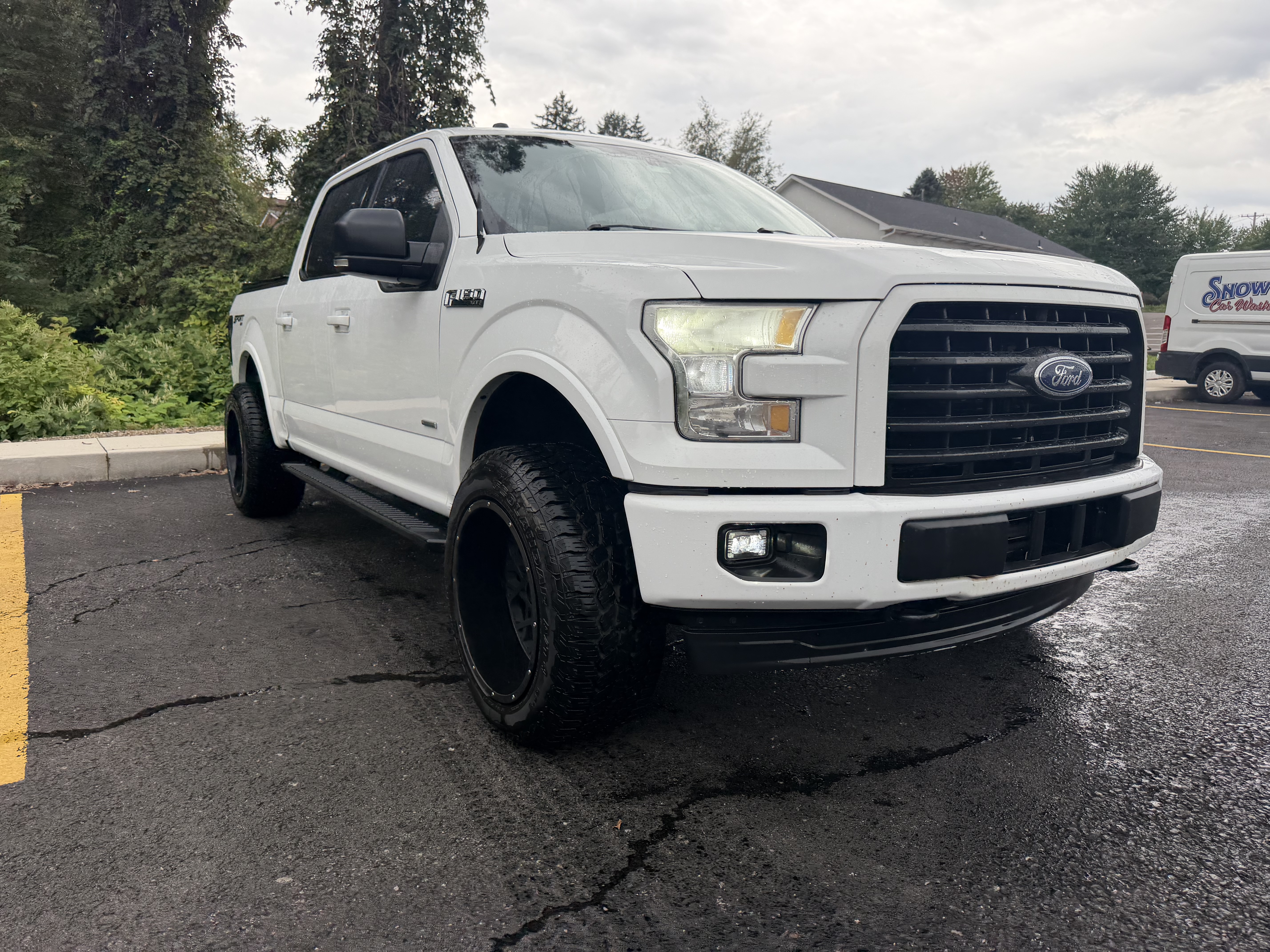 Used 2017 Ford F150 XLT w/ Equipment Group 302A Luxury AWD/4WD image 24