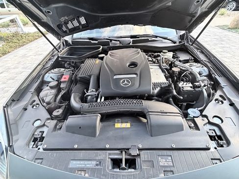 Used 2018 Mercedes-Benz SLC 300 image 13