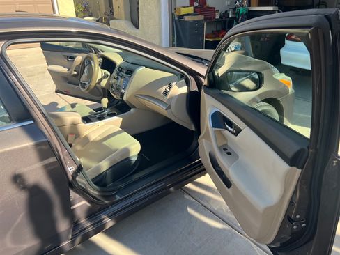 Used 2015 Nissan Altima 2.5 S w/ Power Driver Seat Package image 10