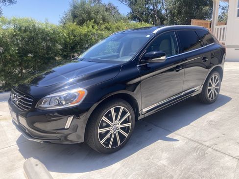 Used 2016 Volvo XC60 T6 Platinum FWD image 2