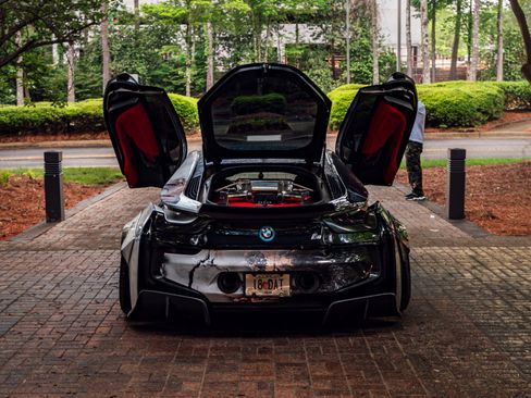 Used 2019 BMW i8 Coupe image 6