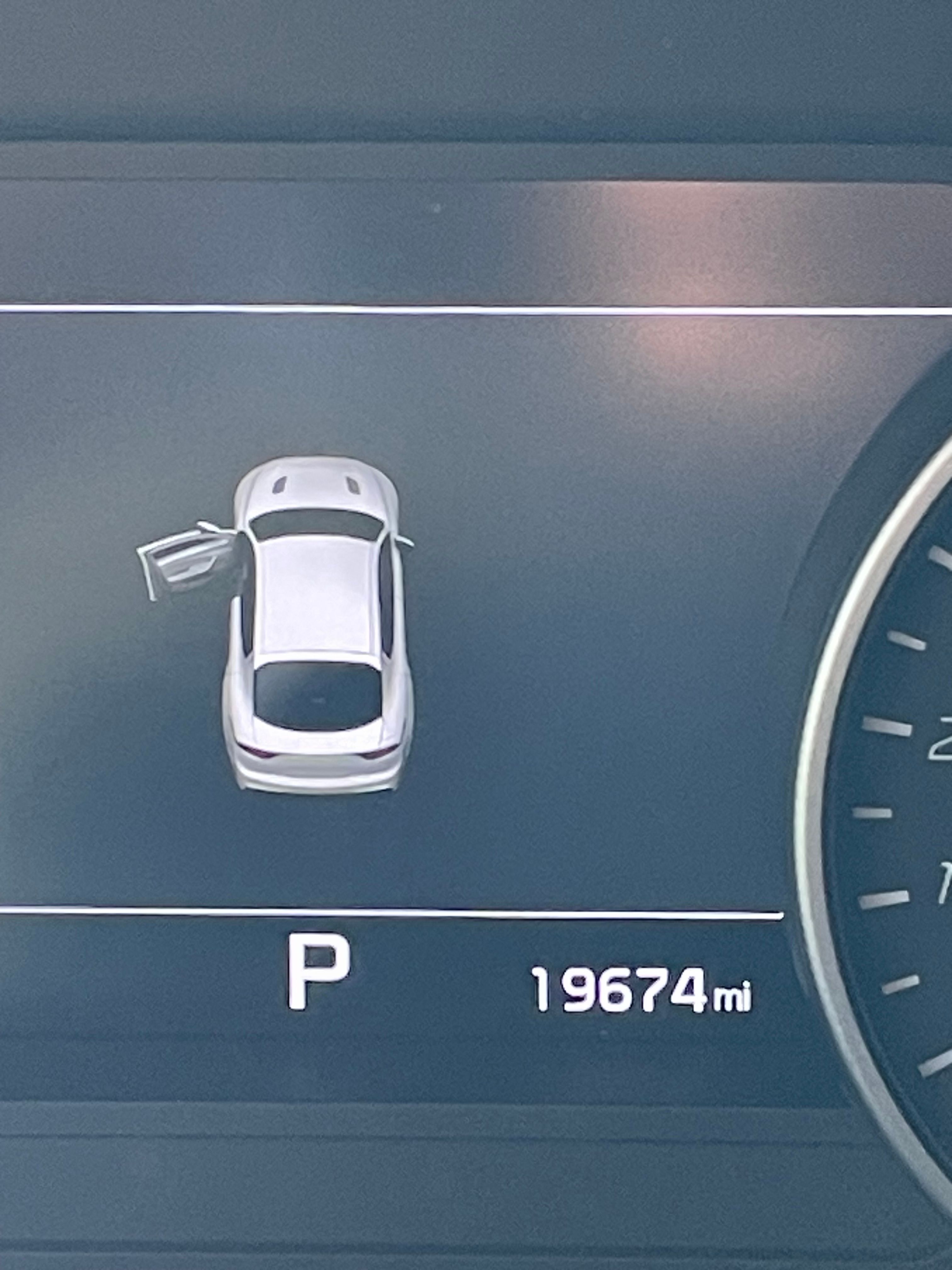 Used 2018 Kia Stinger GT2 AWD/4WD image 12