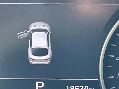 Used 2018 Kia Stinger GT2 AWD/4WD image 11