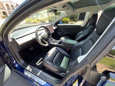 Used 2020 Tesla Model 3 Long Range image 13