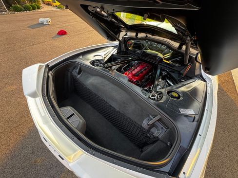 Used 2023 Chevrolet Corvette Stingray Premium Cpe w/ Z51 Performance Package RWD image 9