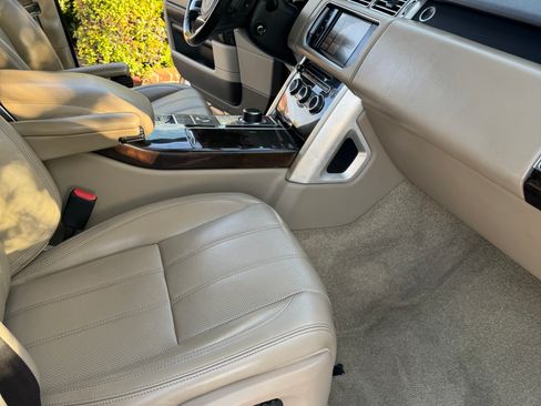 Used 2014 Land Rover Range Rover Supercharged AWD/4WD image 12