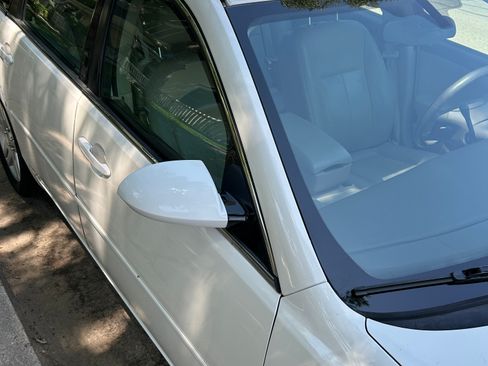 Used 2007 Chevrolet Impala LT FWD image 2